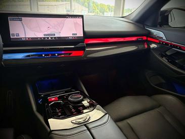 BMW M5 — photo 30