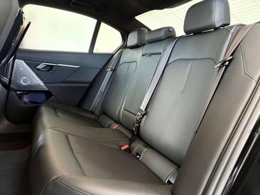 BMW M5 — photo 37
