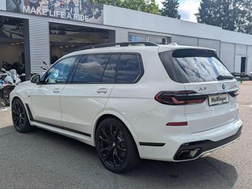 BMW X7 M Sport X40d — photo 6