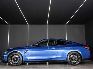 BMW M4 XDrive — photo 7