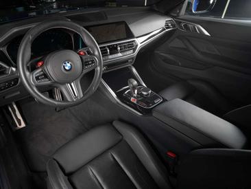 BMW M4 XDrive — photo 10