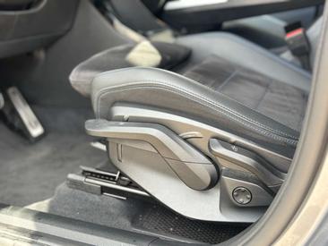 BMW 218 Active Tourer M Sport 218d — photo 32