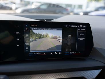 BMW 120d — photo 19