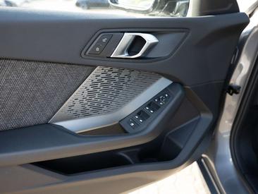 BMW 120d — photo 26