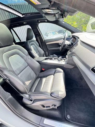 Volvo XC90 B5 Ultimate — photo 15