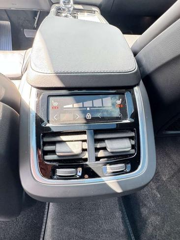 Volvo XC90 B5 Ultimate — photo 25