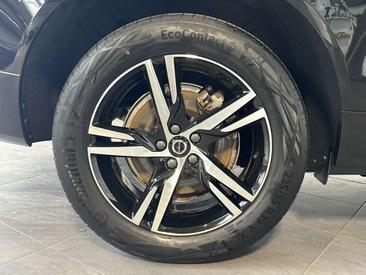 Volvo XC60 T6 R-Design — photo 4