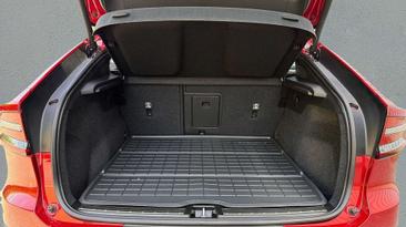 Volvo C40 Recharge PLUS — photo 14