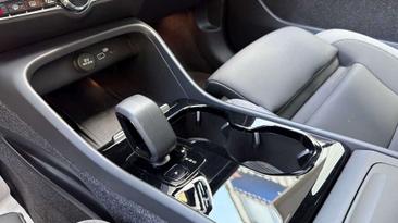 Volvo C40 Recharge PLUS — photo 19