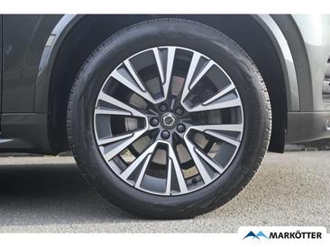 Volvo XC90 B5 Momentum — photo 29