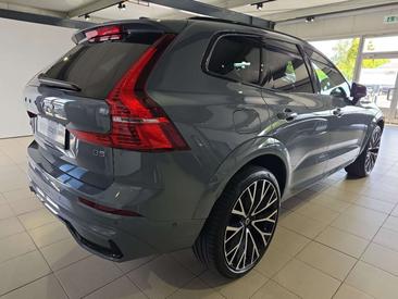 Volvo XC60 B5 R-Design — photo 6