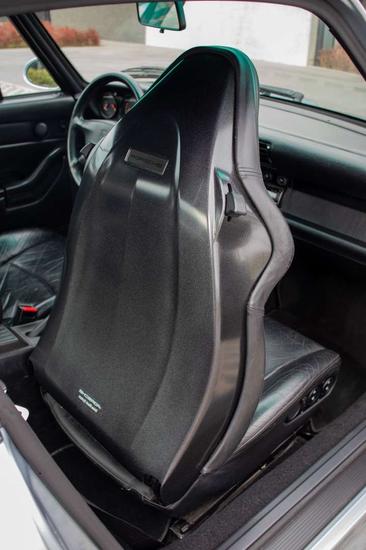 Porsche 911 Carrera 4S — photo 19