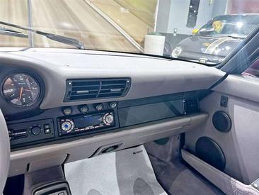 Porsche 964 Carrera 2 — photo 9