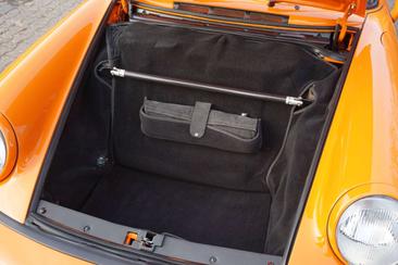Porsche 964 Carrera 2 — photo 12