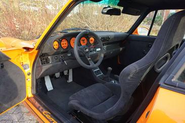 Porsche 964 Carrera 2 — photo 16