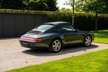Porsche 993 Carrera 2 — photo 7