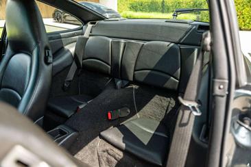 Porsche 993 Carrera 2 — photo 29