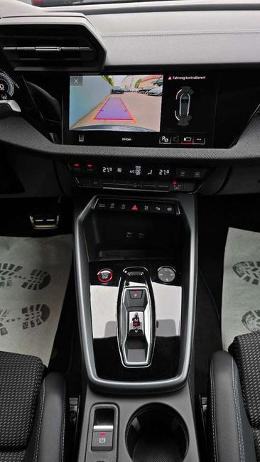 Audi S3 Sportback TFSI — photo 11