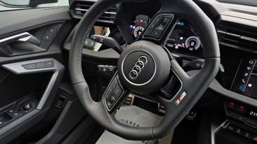 Audi S3 Sportback TFSI — photo 12