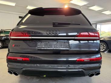 Audi SQ7 4.0 TDI — photo 8