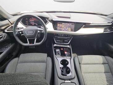 Audi RS E-tron GT — photo 8