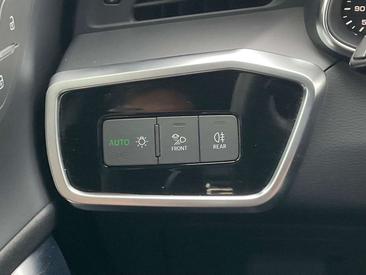 Audi A6 Avant 40 TDI — photo 13