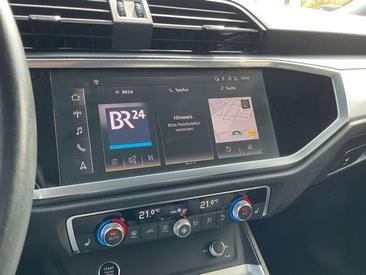 Audi Q3 S Line 40 TDI — photo 28