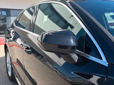 Audi Q3 Sportback S Line 40 TDI — photo 12