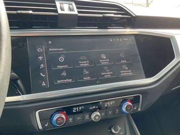 Audi Q3 S Line 40 TDI — photo 38