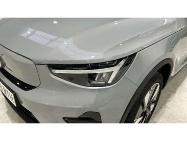 Volvo EX40 Single Motor — photo 35