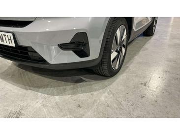 Volvo EX40 Single Motor — photo 37