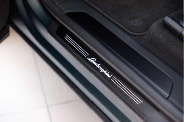 Lamborghini Urus — photo 20