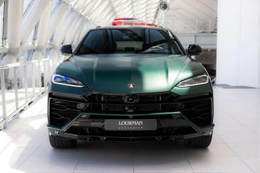 Lamborghini Urus — photo 40