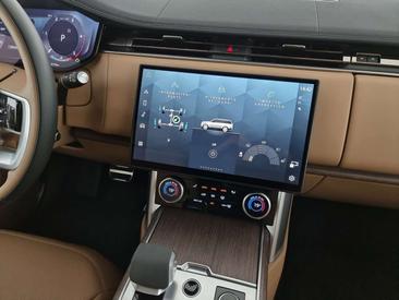 Land Rover Range Rover D250 — photo 18