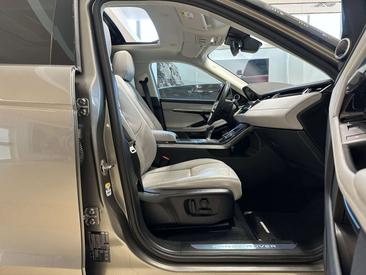 Land Rover Range Rover Evoque 1.5 I3 300 PHEV SE AWD Auto SE — photo 10