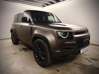 Land Rover Defender 110 Gris P635 OCTA AWD Auto. 25.5MY