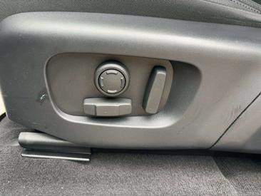 Land Rover Range Rover Evoque P200 R-Dynamic SE 360-CAM — photo 19
