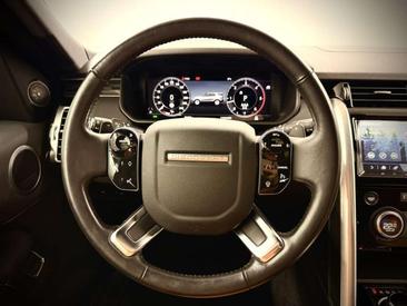 Land Rover Discovery D240 HSE — photo 18