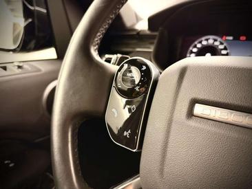 Land Rover Discovery D240 HSE — photo 19