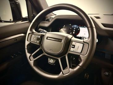 Land Rover Defender 110 Gris P635 OCTA AWD Auto. 25.5MY — photo 26