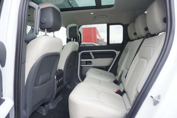 Land Rover Defender 130 First Edition P400 — photo 5
