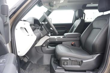 Land Rover Defender 90 D200 S — photo 4