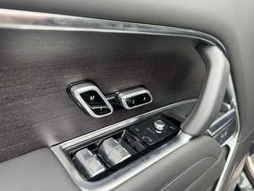 Land Rover Range Rover Autobiography P550e — photo 17