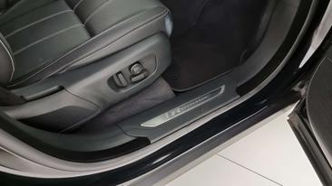Land Rover Range Rover Velar 2.0 Si4 R-Dynamic S 4wd 250cv Noir — photo 27