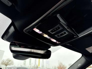 Land Rover Range Rover Velar Dynamic SE PANO+ACC D300 AWD — photo 24