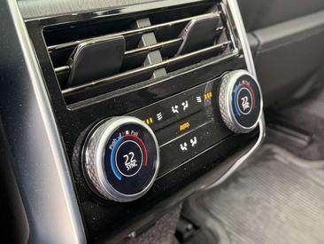 Land Rover Range Rover Autobiography P550e — photo 28