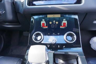 Land Rover Range Rover Velar R-Dynamic SE P250 — photo 12