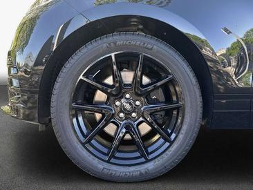 Land Rover Range Rover Velar D300 Dynamic SE — photo 9
