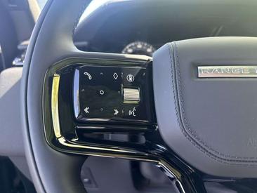Land Rover Range Rover Velar D300 Dynamic SE — photo 17