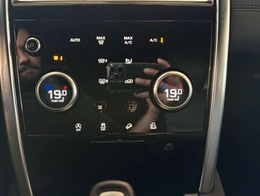 Land Rover Discovery Sport Basis AWD*360°*AHK*CarPlay* Noir — photo 18
